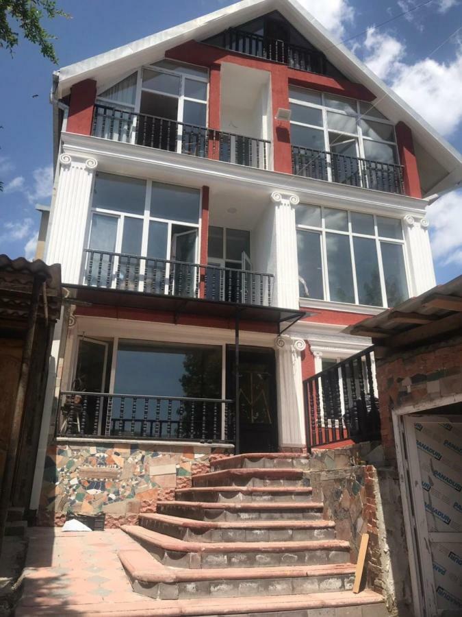 Hotel Nadikvari Tbiliszi Kültér fotó