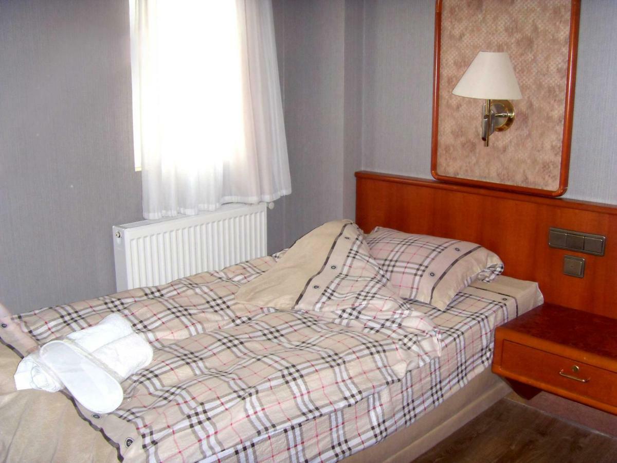 Hotel Nadikvari Tbiliszi Kültér fotó