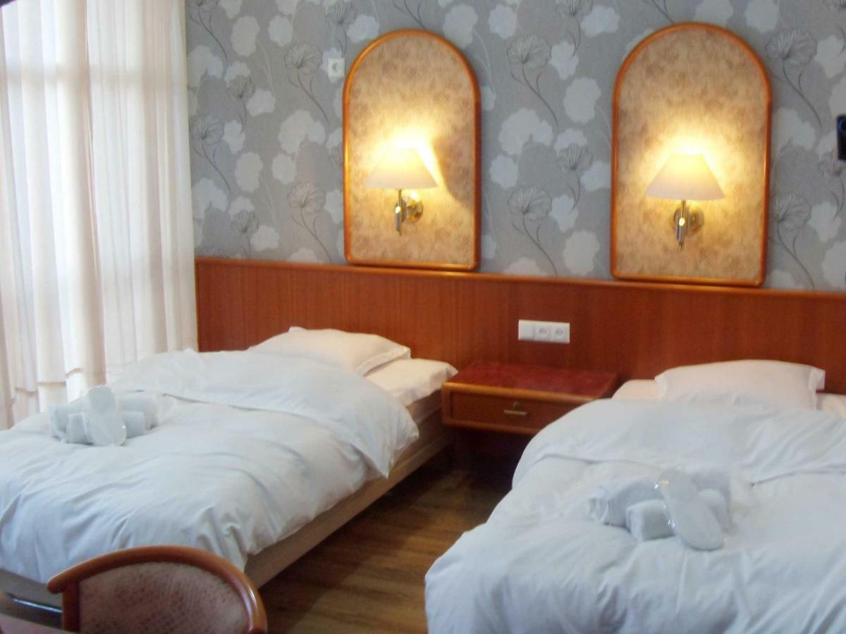 Hotel Nadikvari Tbiliszi Kültér fotó